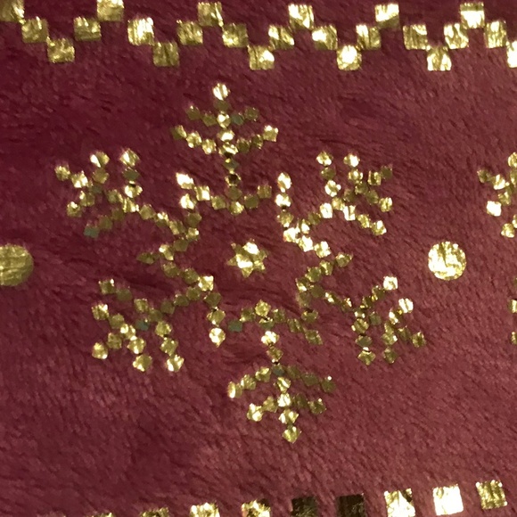 Secret Treasures fluffy pink pull-on sleep pants with gold snowflake pattern (L) - Picture 11 of 16